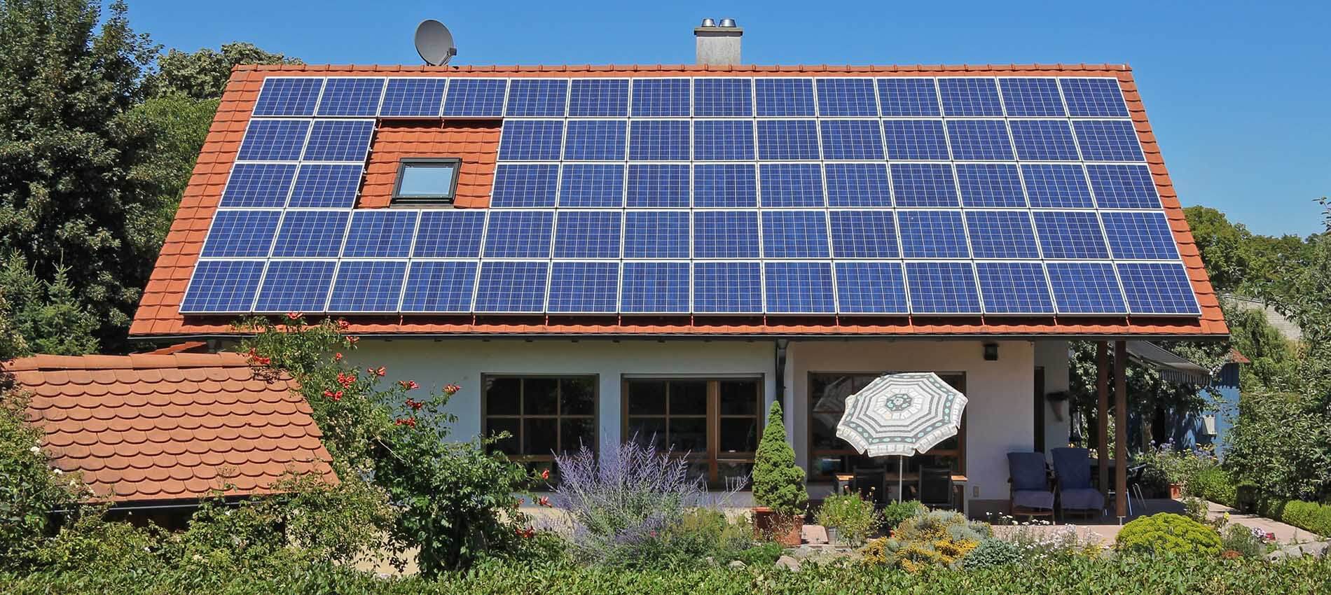 What are the Advantages of a Hybrid Solar System?